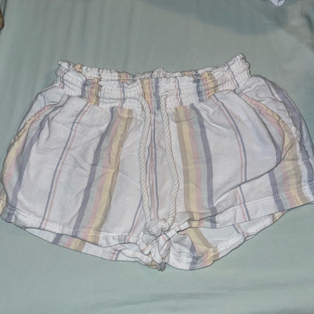 Olive and grey beachy shorts women’s small 2/4